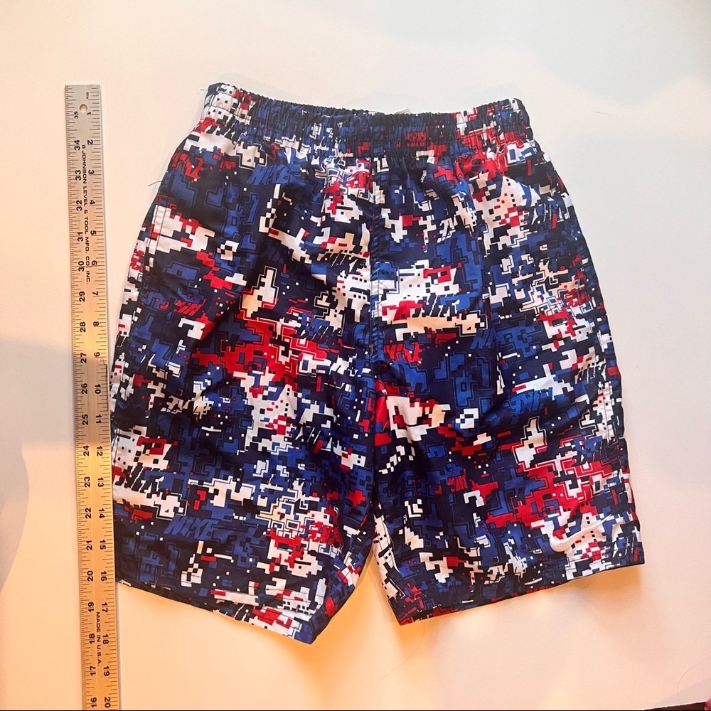 Nike boys swim shorts size L 147-158cm blue/red